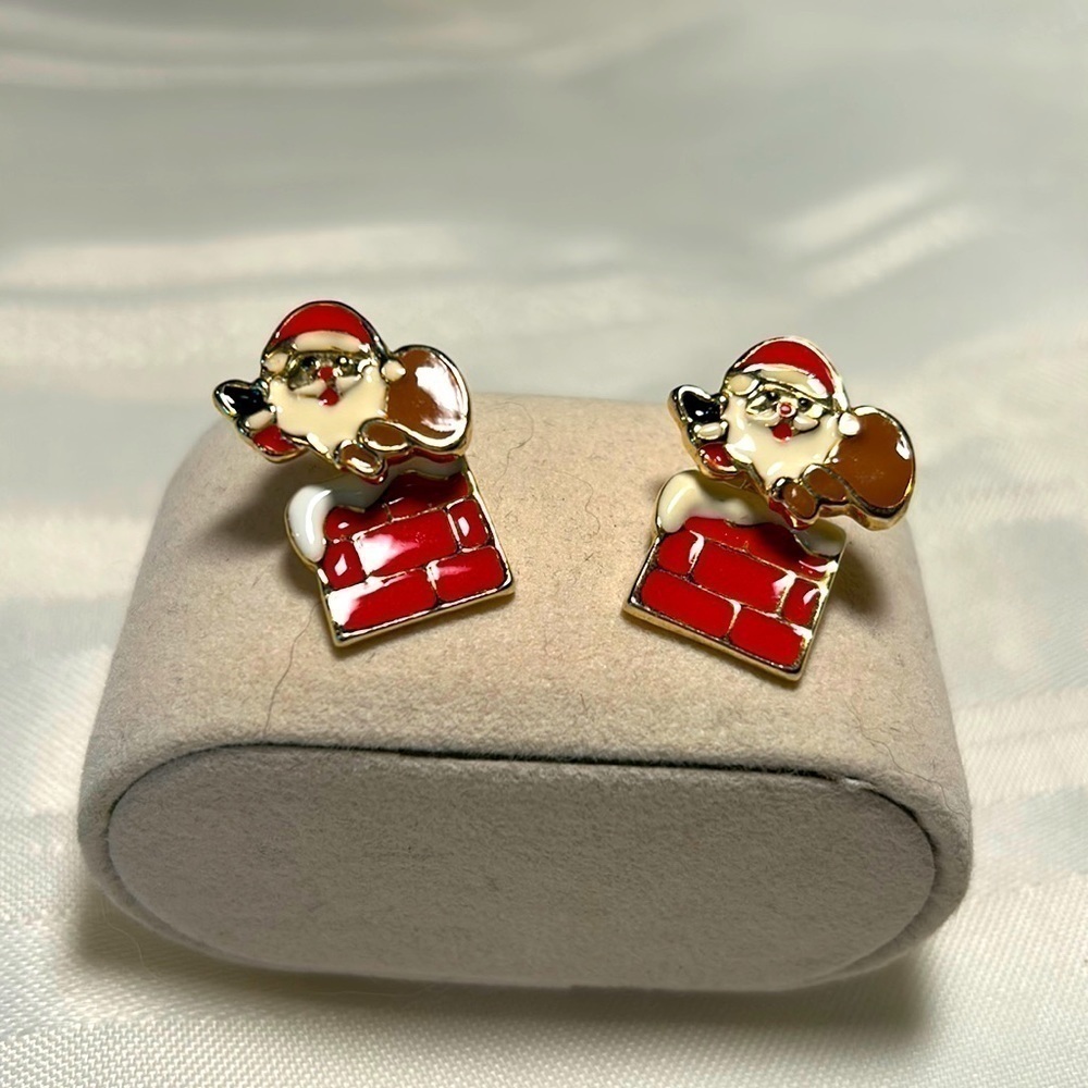 🍒SANTA Chimney Pierced Earrings🍒